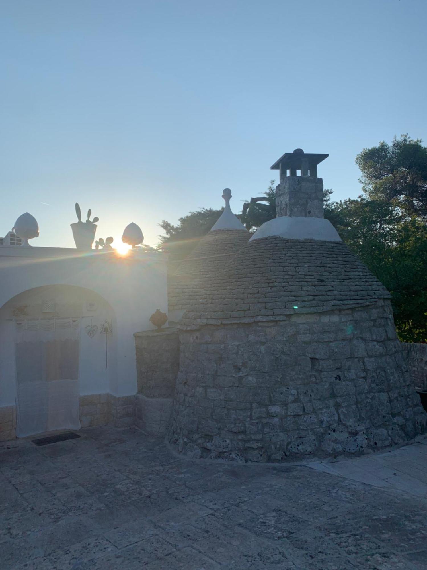 Il Trullo Di Simona Bed and Breakfast Locorotondo Exteriör bild