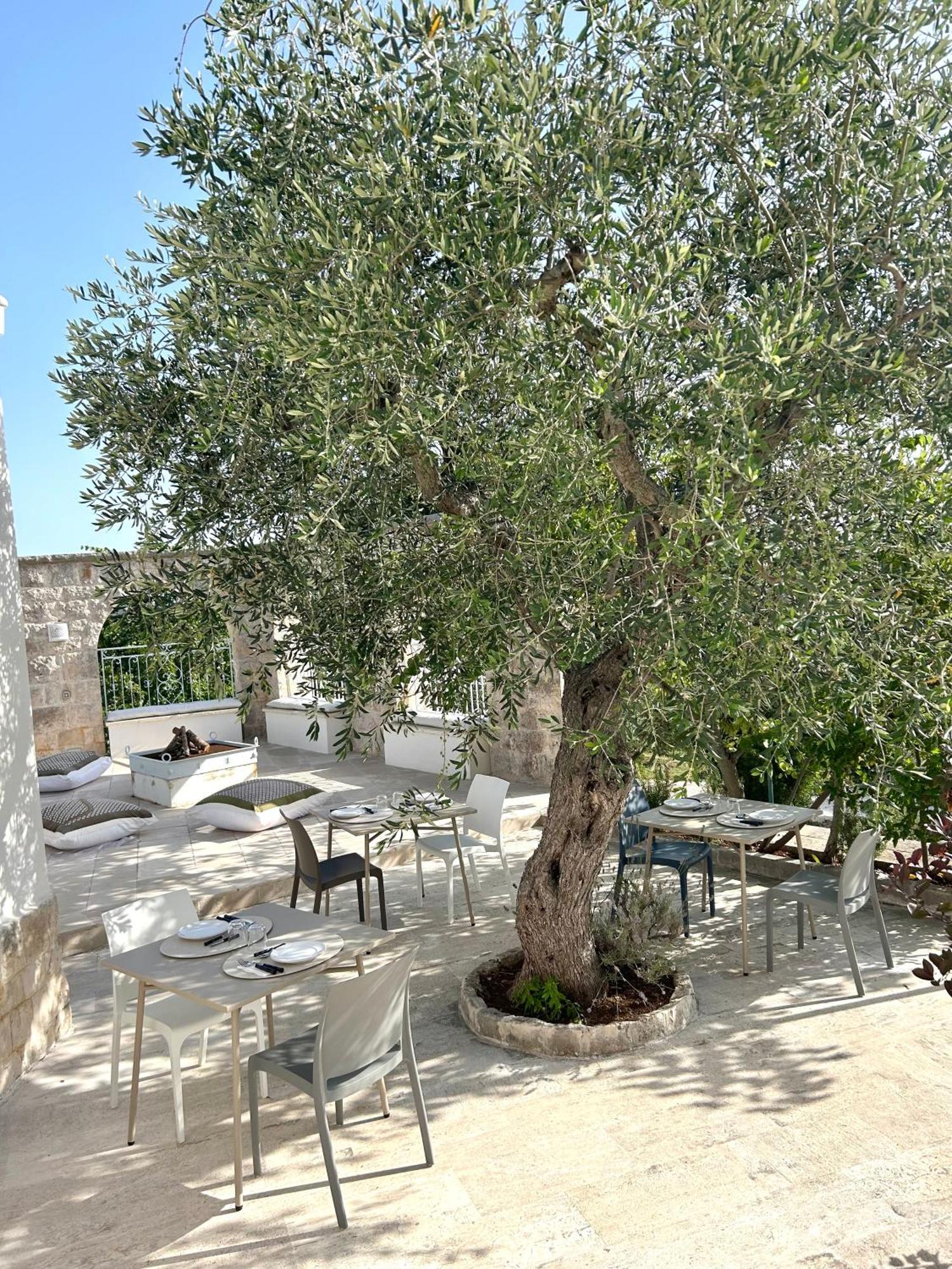 Il Trullo Di Simona Bed and Breakfast Locorotondo Exteriör bild