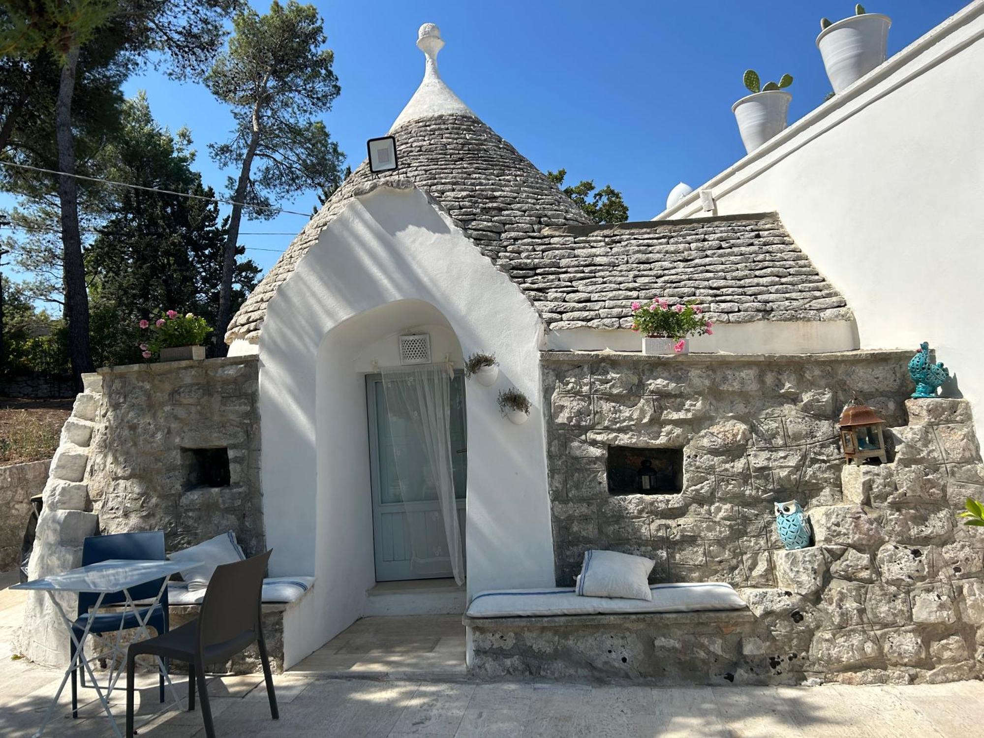 Il Trullo Di Simona Bed and Breakfast Locorotondo Exteriör bild