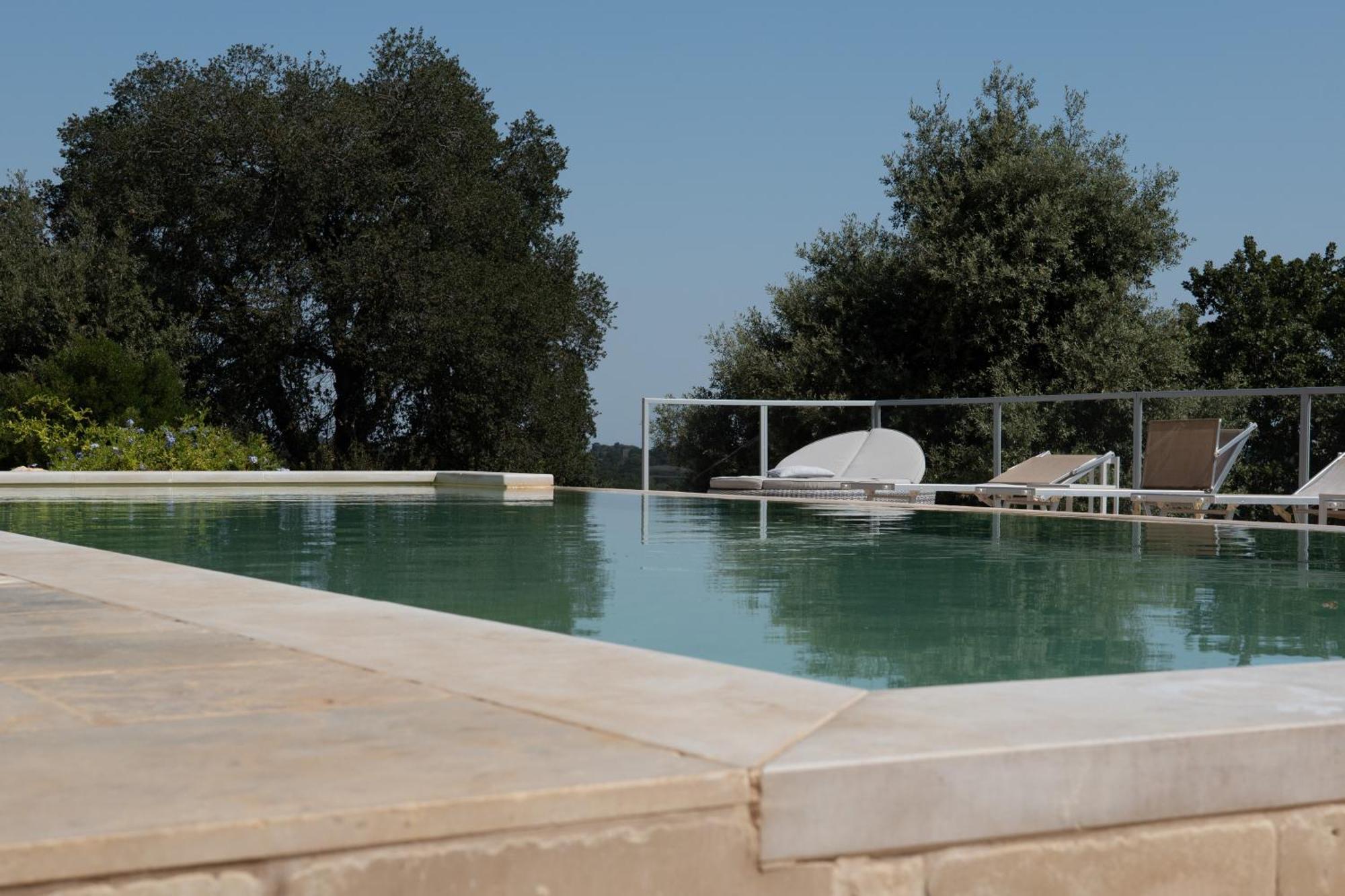 Il Trullo Di Simona Bed and Breakfast Locorotondo Exteriör bild