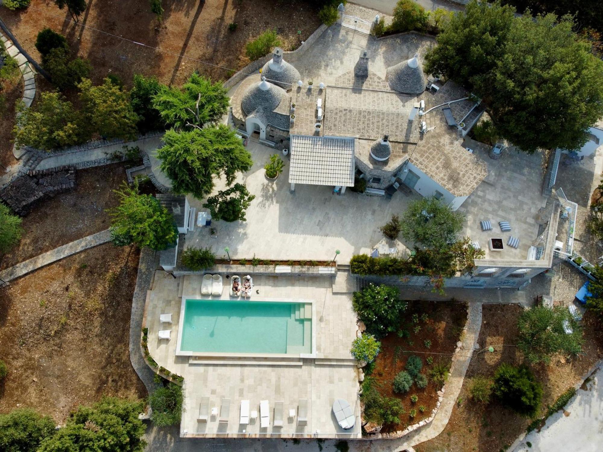 Il Trullo Di Simona Bed and Breakfast Locorotondo Exteriör bild